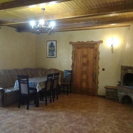 Villa Затишок В Карпатах à Yaremtche Extérieur photo